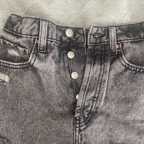 High Waisted Washed Shorts - Picture 3 of 5